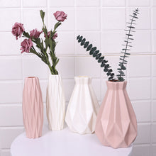 Load image into Gallery viewer, Modern simple Ceramic vase
