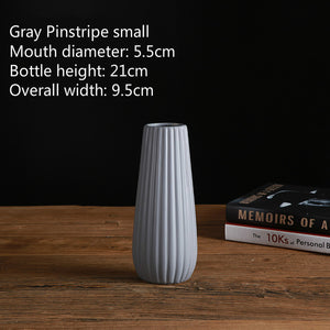 Modern simple Ceramic vase