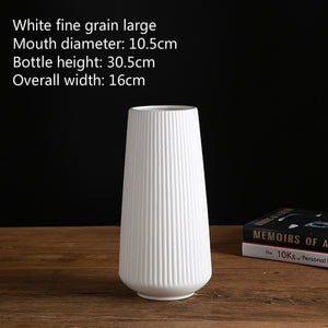 Modern simple Ceramic vase