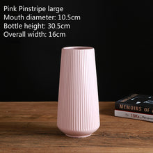 Load image into Gallery viewer, Modern simple Ceramic vase
